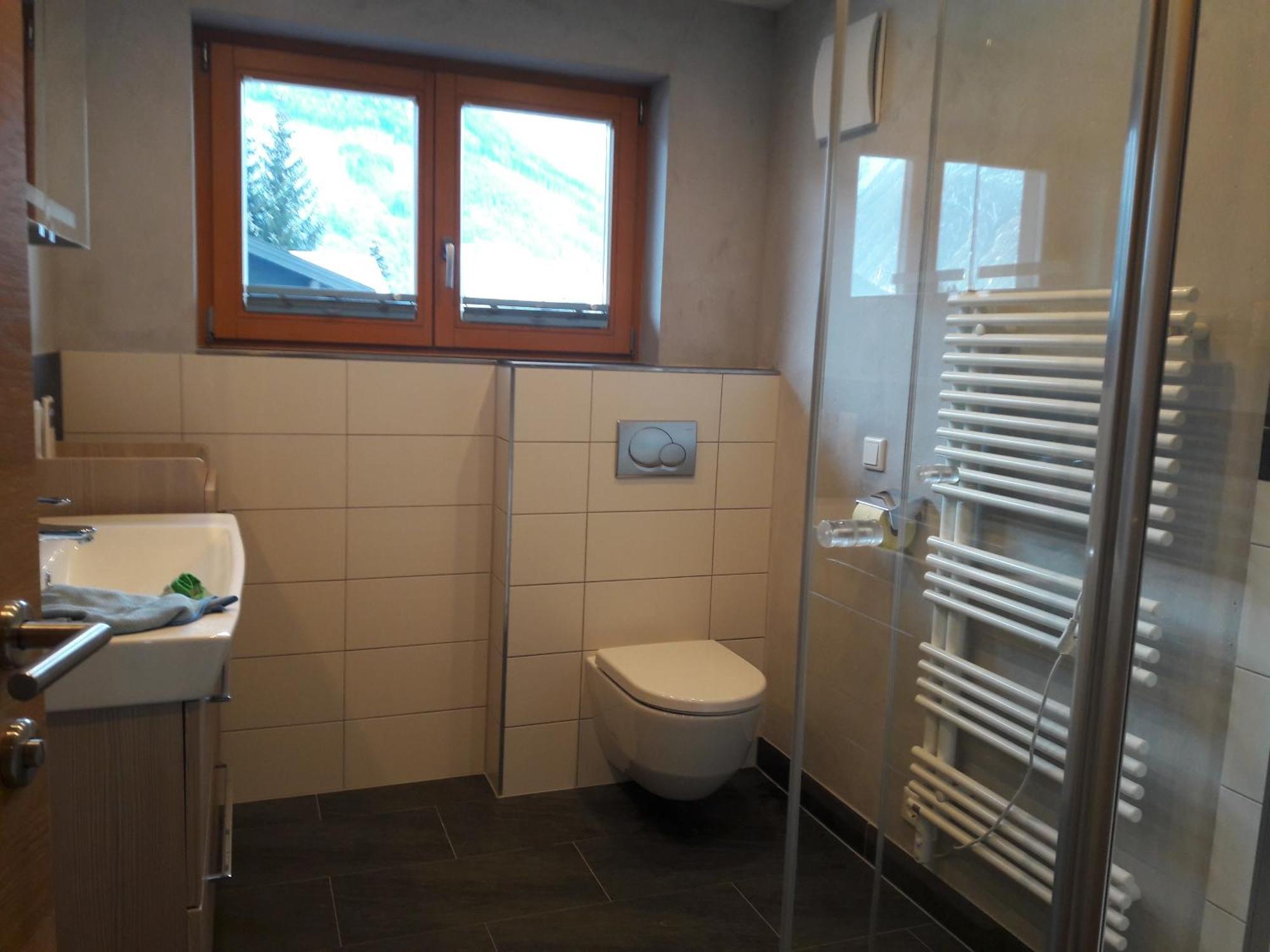 Haus Scharler, Talstation Hotel Neukirchen am Grossvenediger Exterior photo